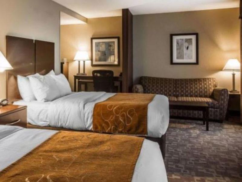 Comfort Suites Whitsett - Greensboro East Экстерьер фото