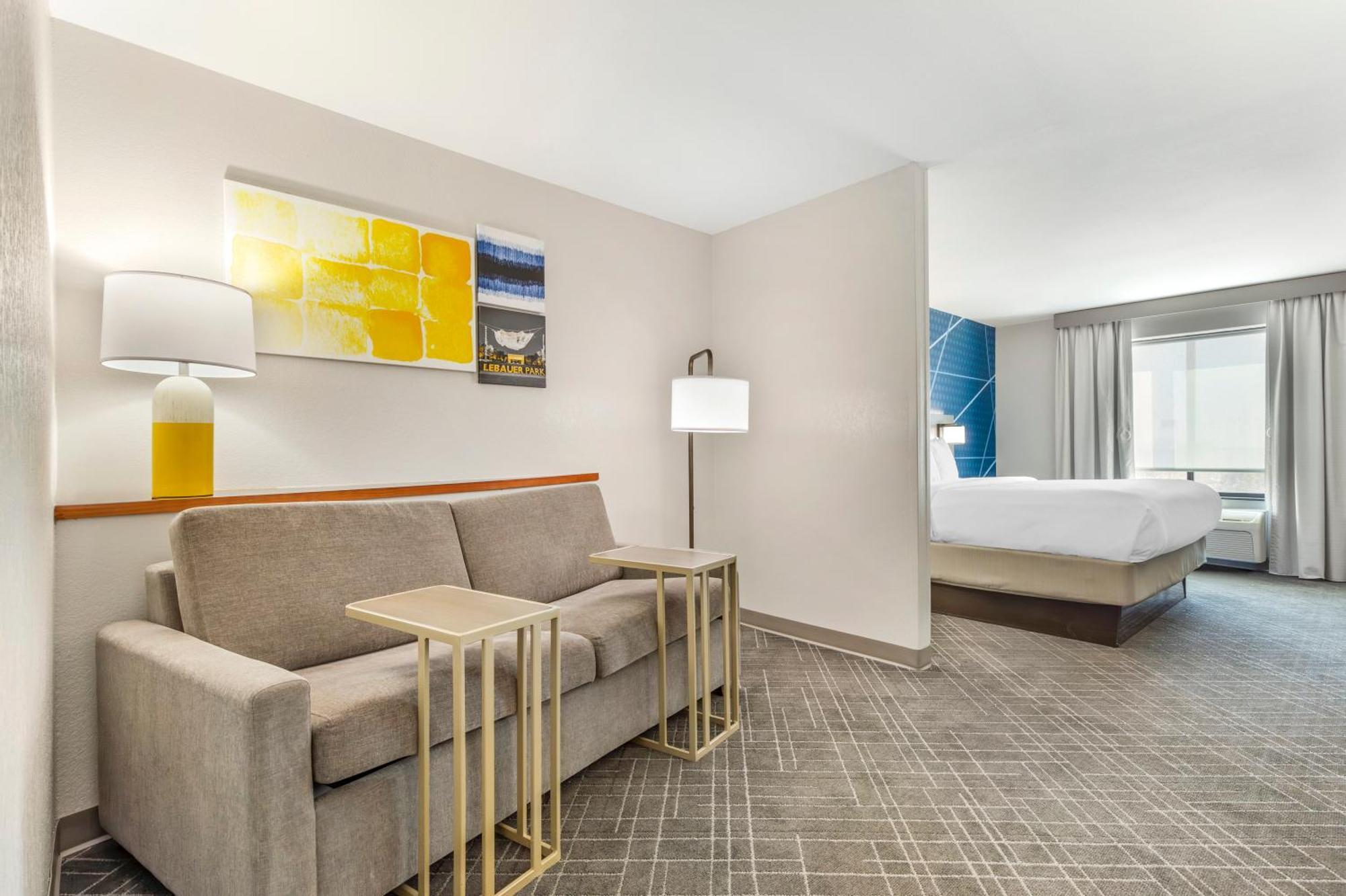 Comfort Suites Whitsett - Greensboro East Экстерьер фото