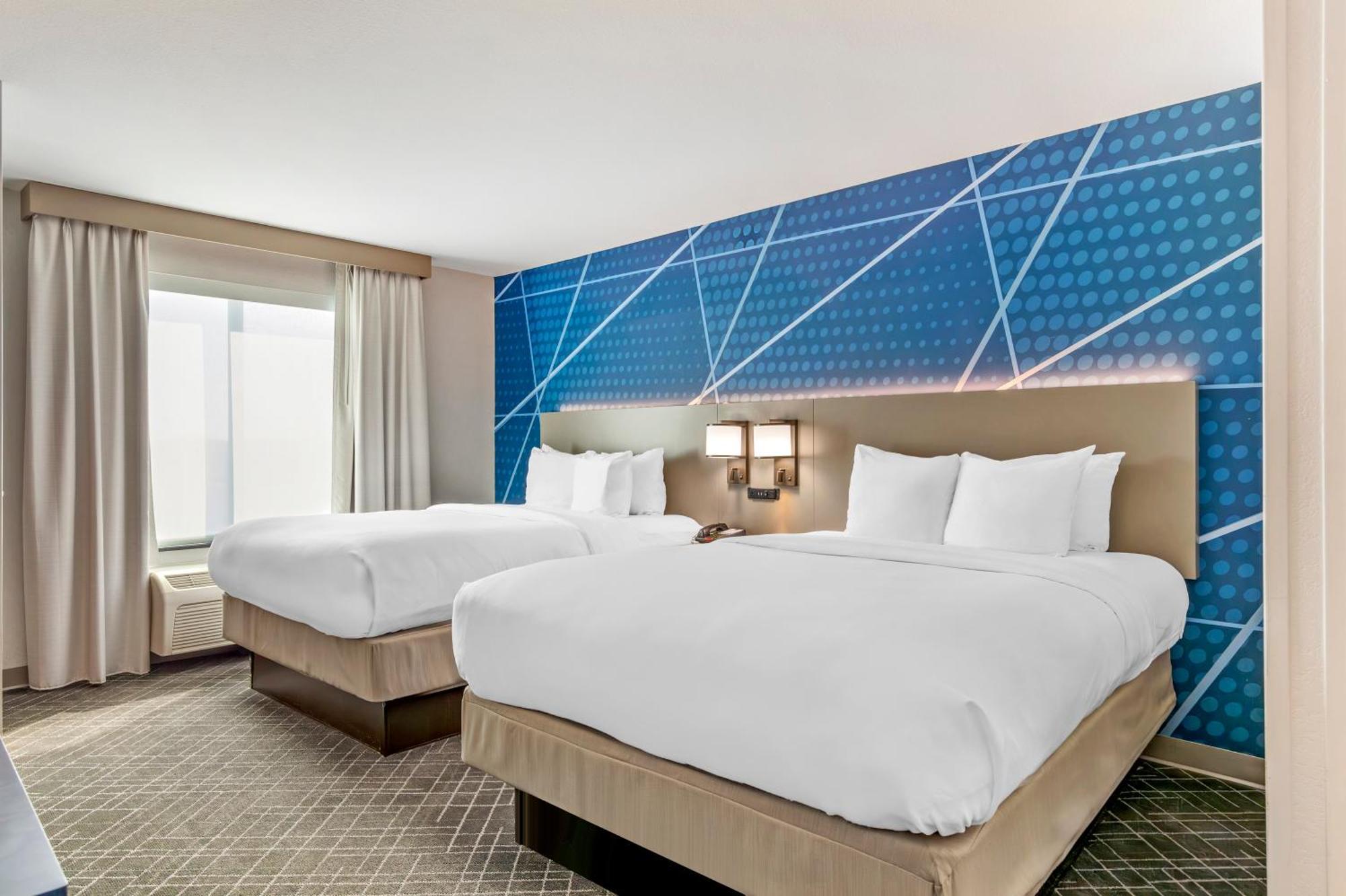 Comfort Suites Whitsett - Greensboro East Экстерьер фото