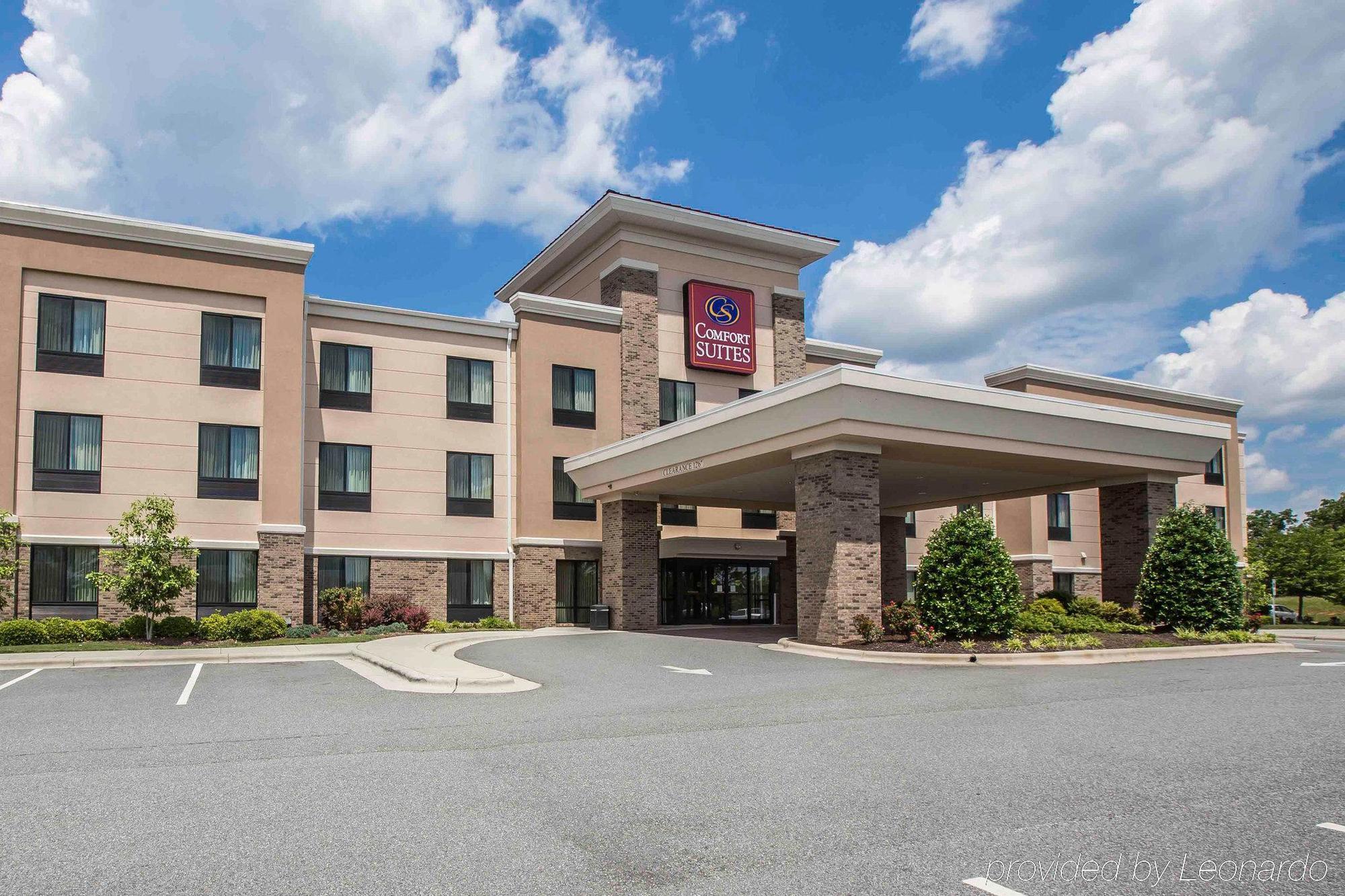 Comfort Suites Whitsett - Greensboro East Экстерьер фото