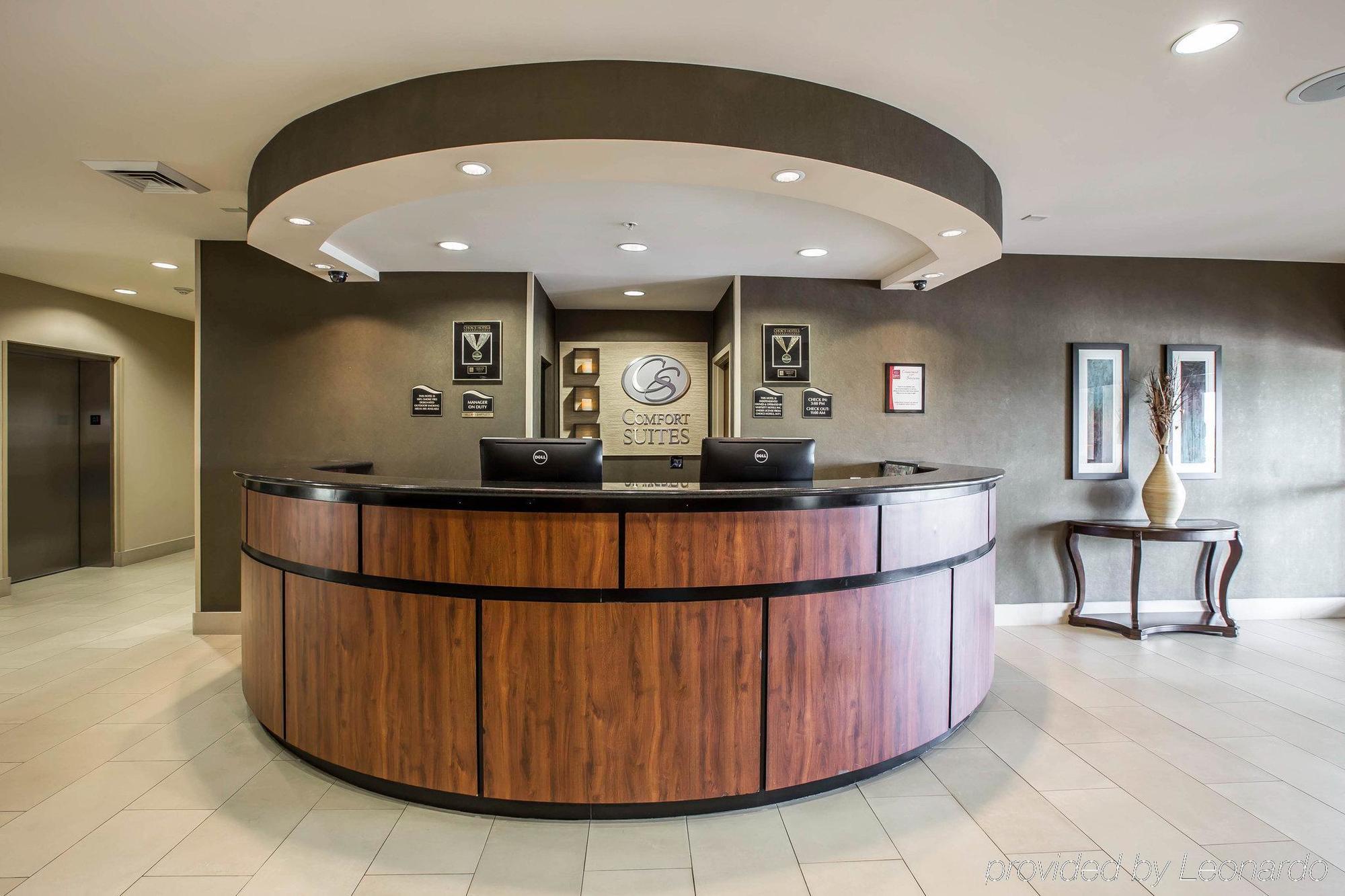 Comfort Suites Whitsett - Greensboro East Экстерьер фото