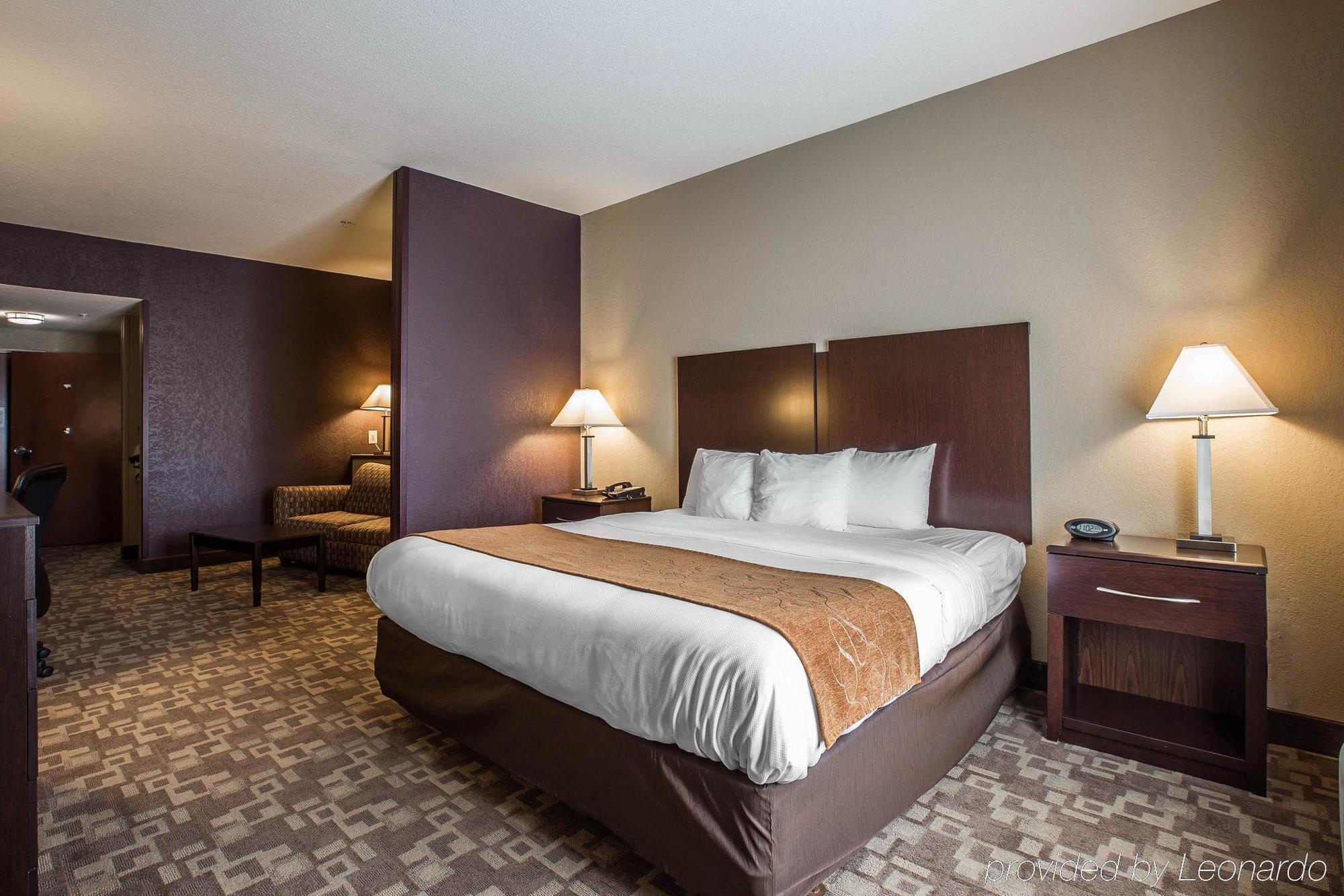 Comfort Suites Whitsett - Greensboro East Экстерьер фото