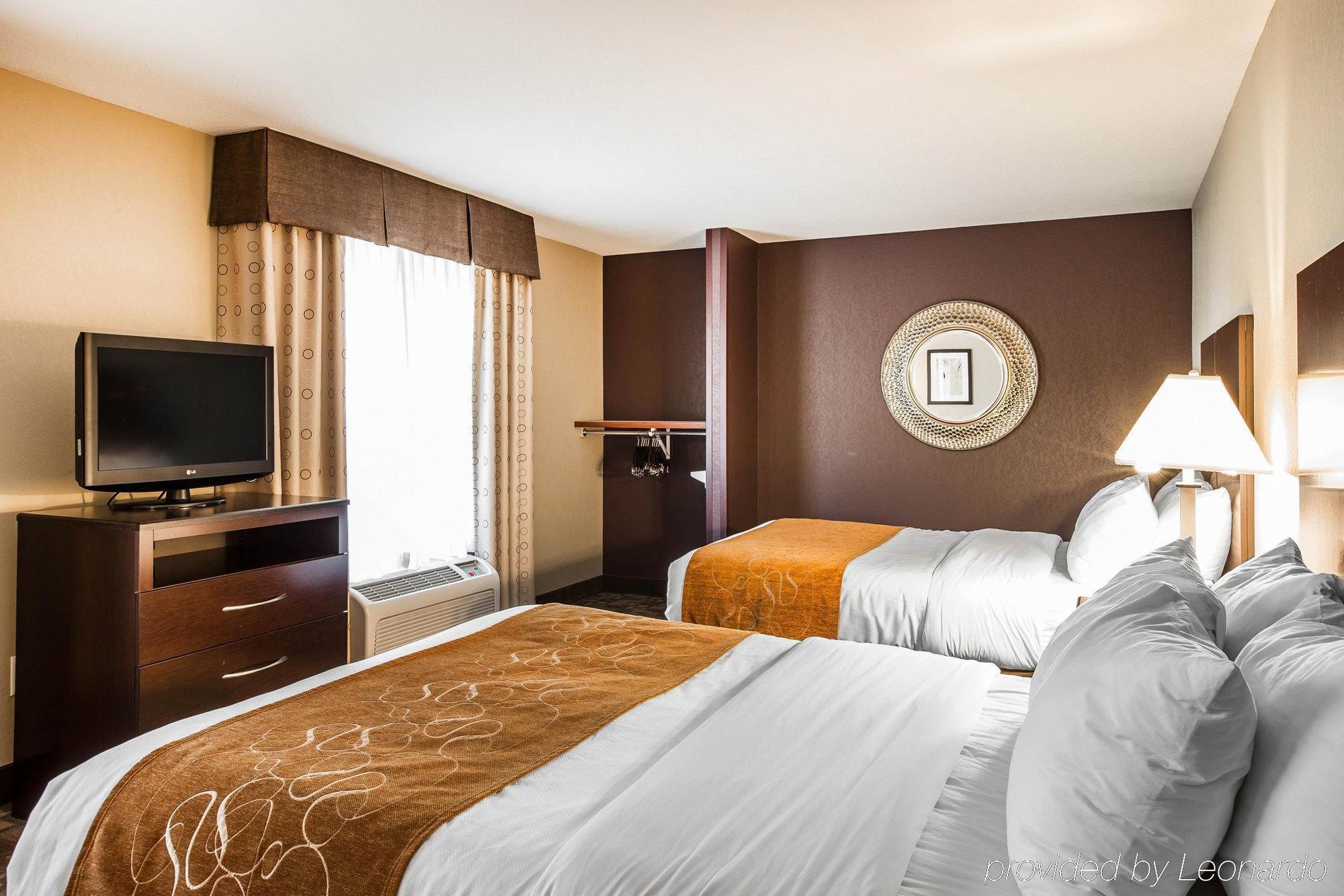 Comfort Suites Whitsett - Greensboro East Экстерьер фото
