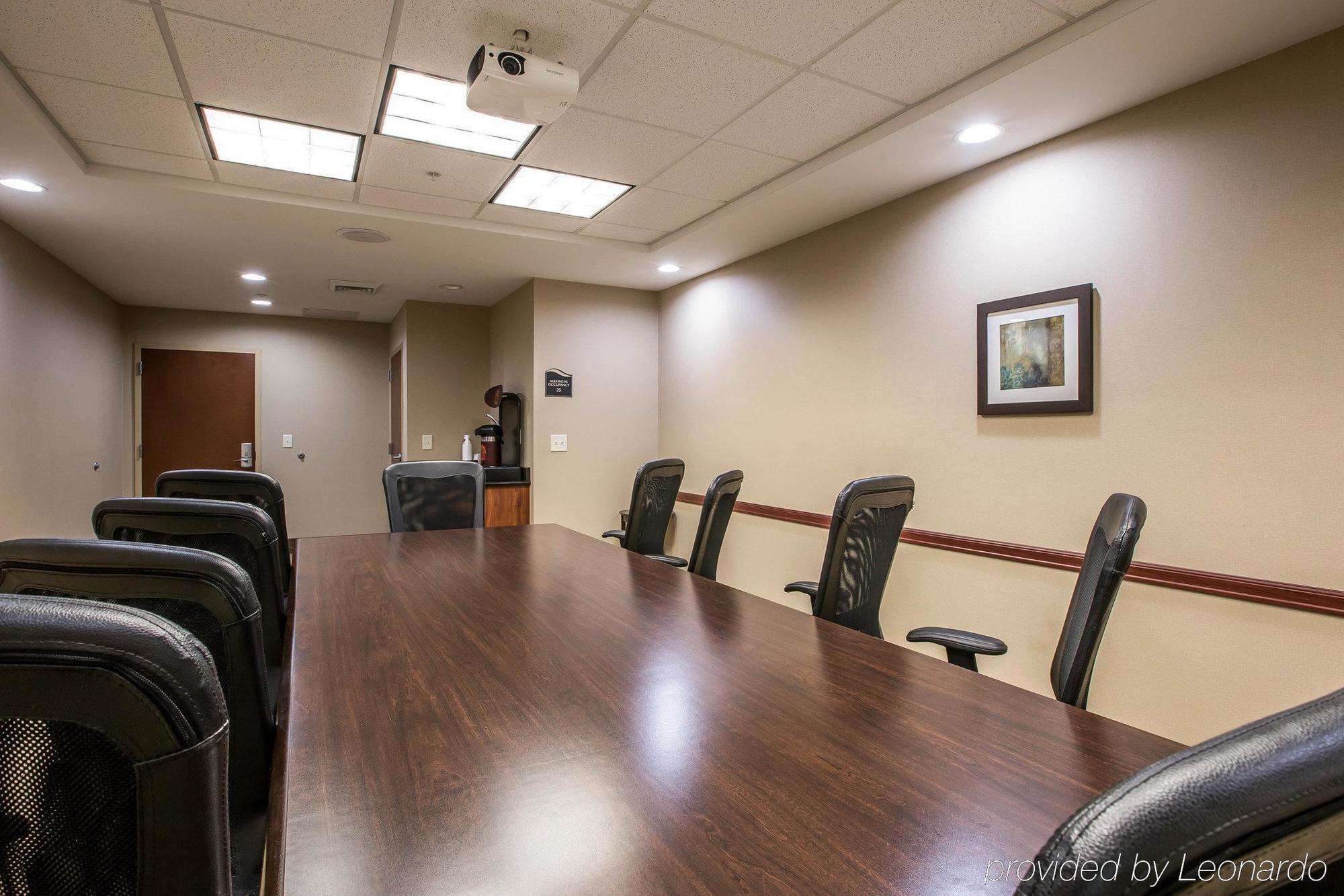 Comfort Suites Whitsett - Greensboro East Экстерьер фото